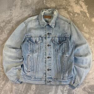 Vintage Levi’s 70506 Denim Jacket 42R USA Made Trucker Light Wash Distressed